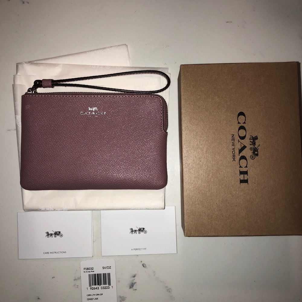 Coach medium wristlet - Picture 5 of 5